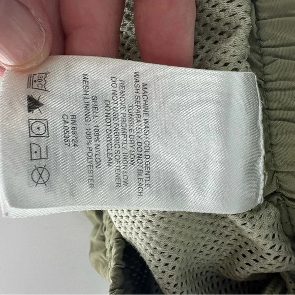 Columbia UPF 50 Aruba III quick dry zip off convertible pants sage color - Picture 12 of 13